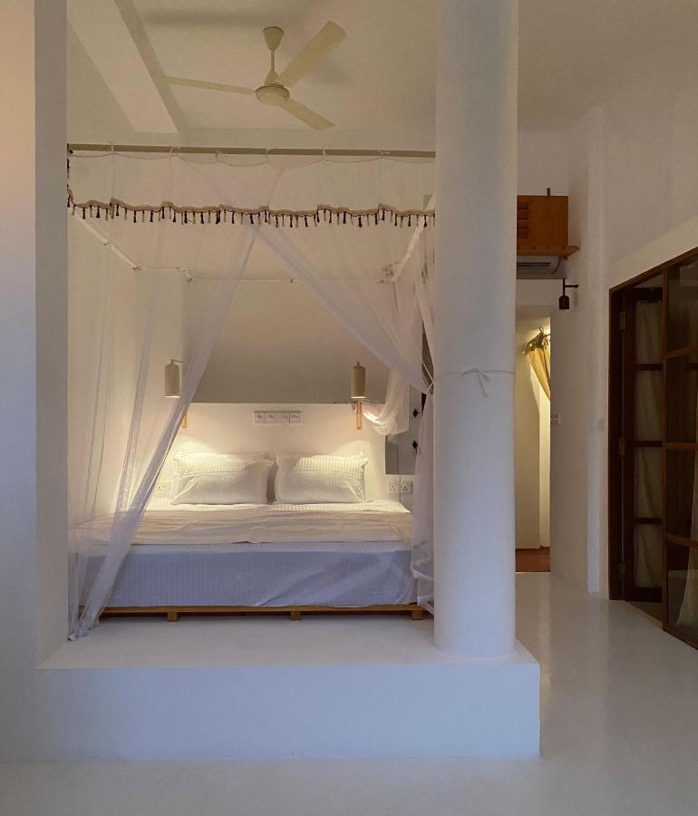 Pala Beach Villa Хикадува Екстериор снимка
